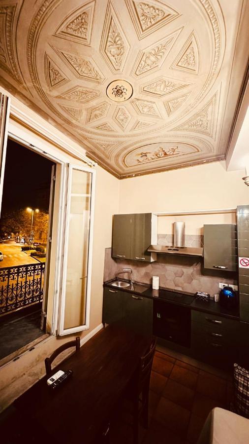 Monolocale Incantevole Al Centro Di Болонья Экстерьер фото